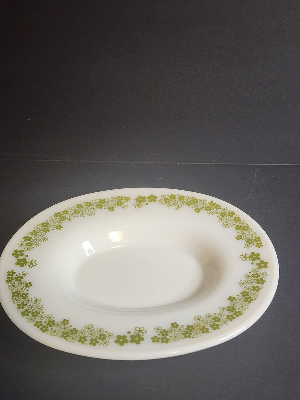 Pyrex Vintage Gravy Boat and Saucer  Green Spring Blossom (Crazy Daisy). - Picture 4 of 11